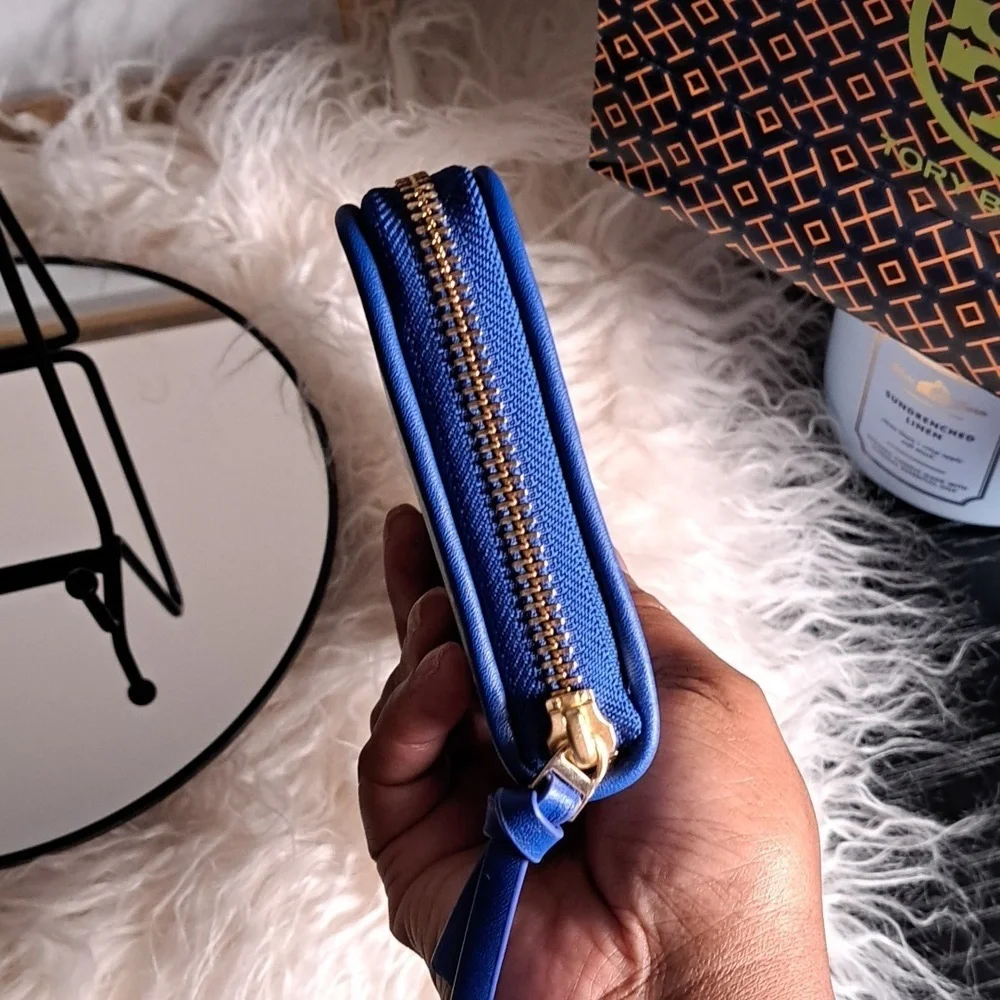 Tory Burch NWTs Gemini Link Royal Blue Continental Wallet